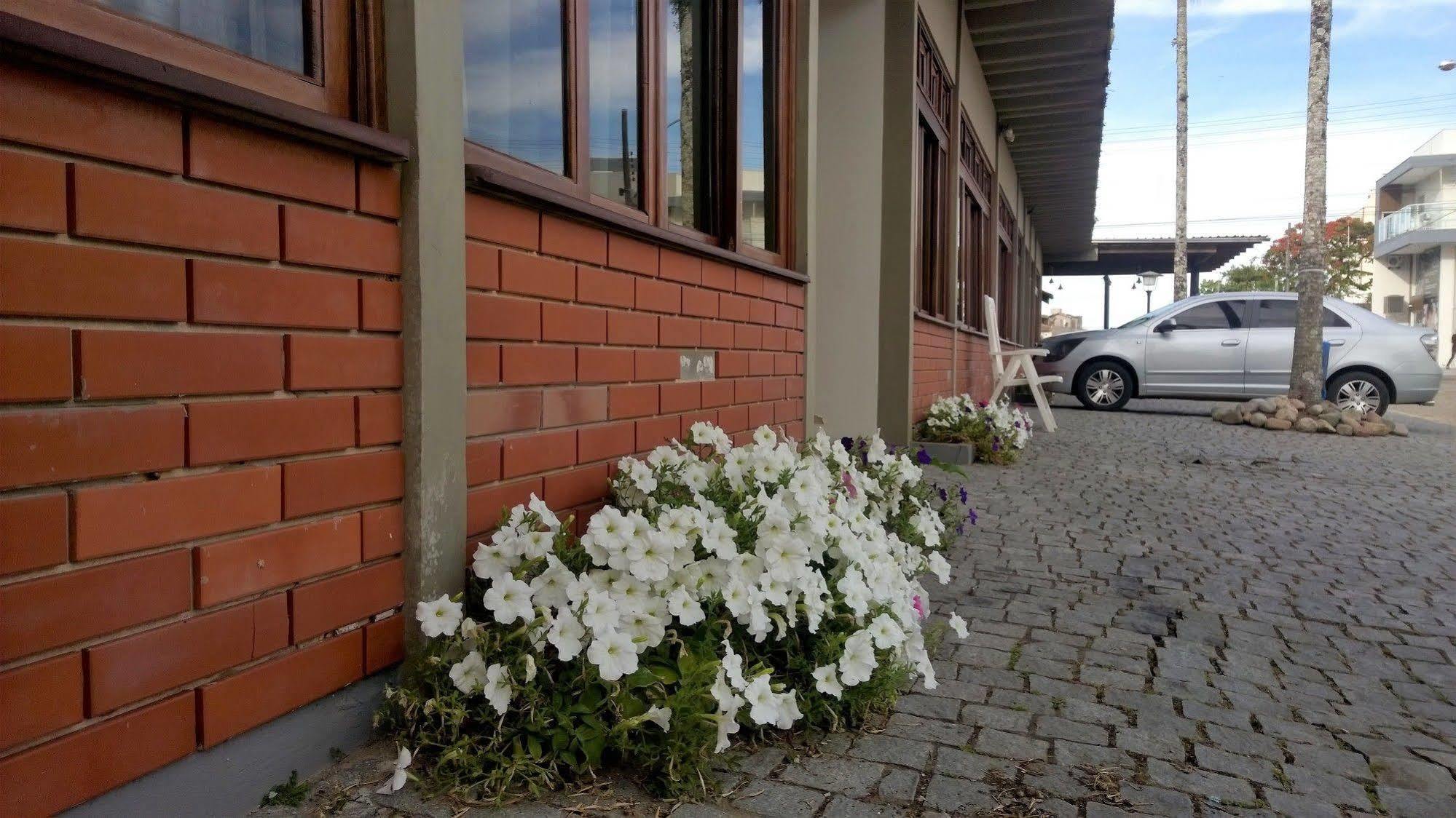 Hotel Picarras Penha  Exteriör bild